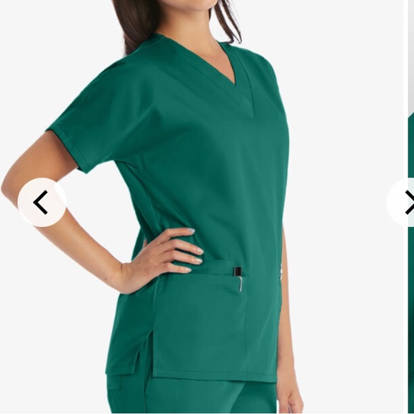 NWT CHEROKEE 4700 Workwear Scrub top  Sz M Color Hunw hunter green - Picture 1 of 4